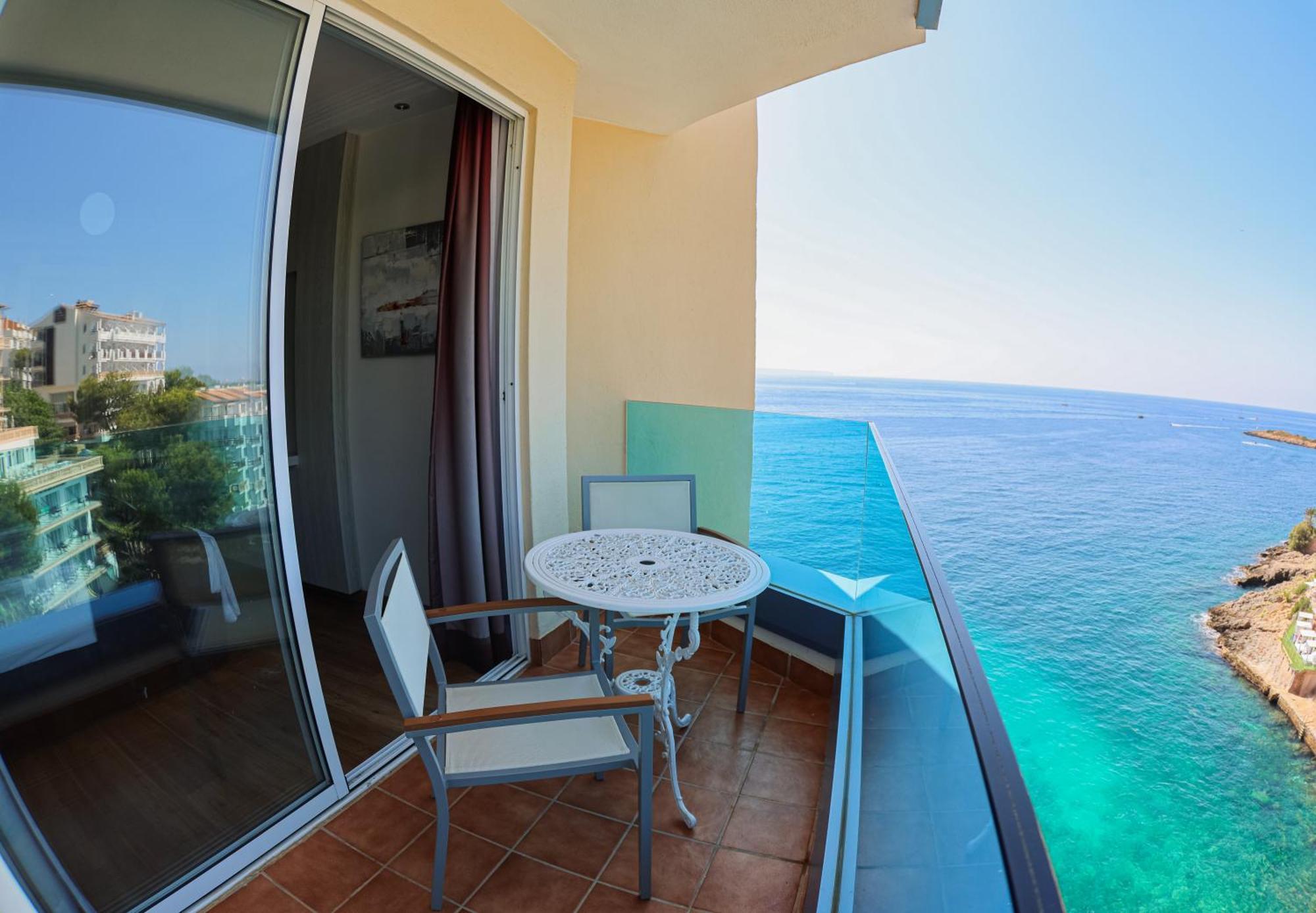 Hotel Europe Playa Marina - Adults Only Illetas