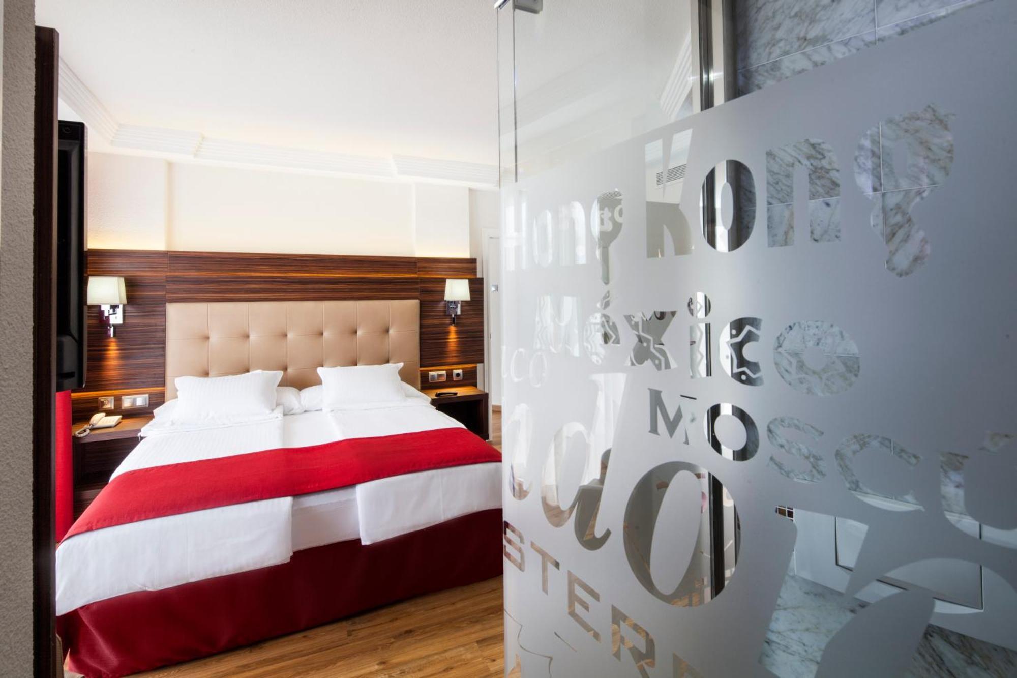 Hotel Europe Playa Marina - Adults Only